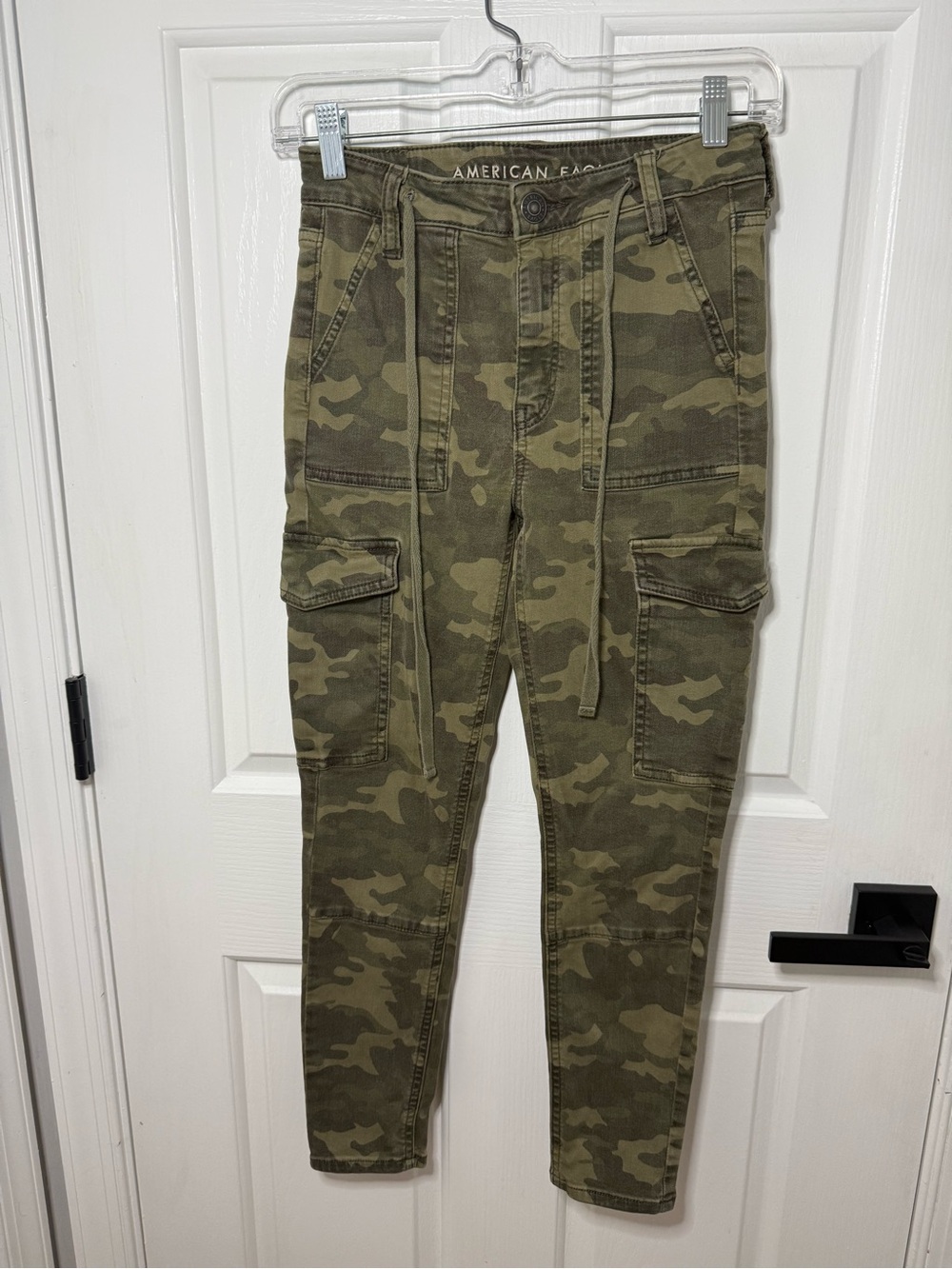 American Eagle Outfitters Olive Camo Men’s Cargo Joggers